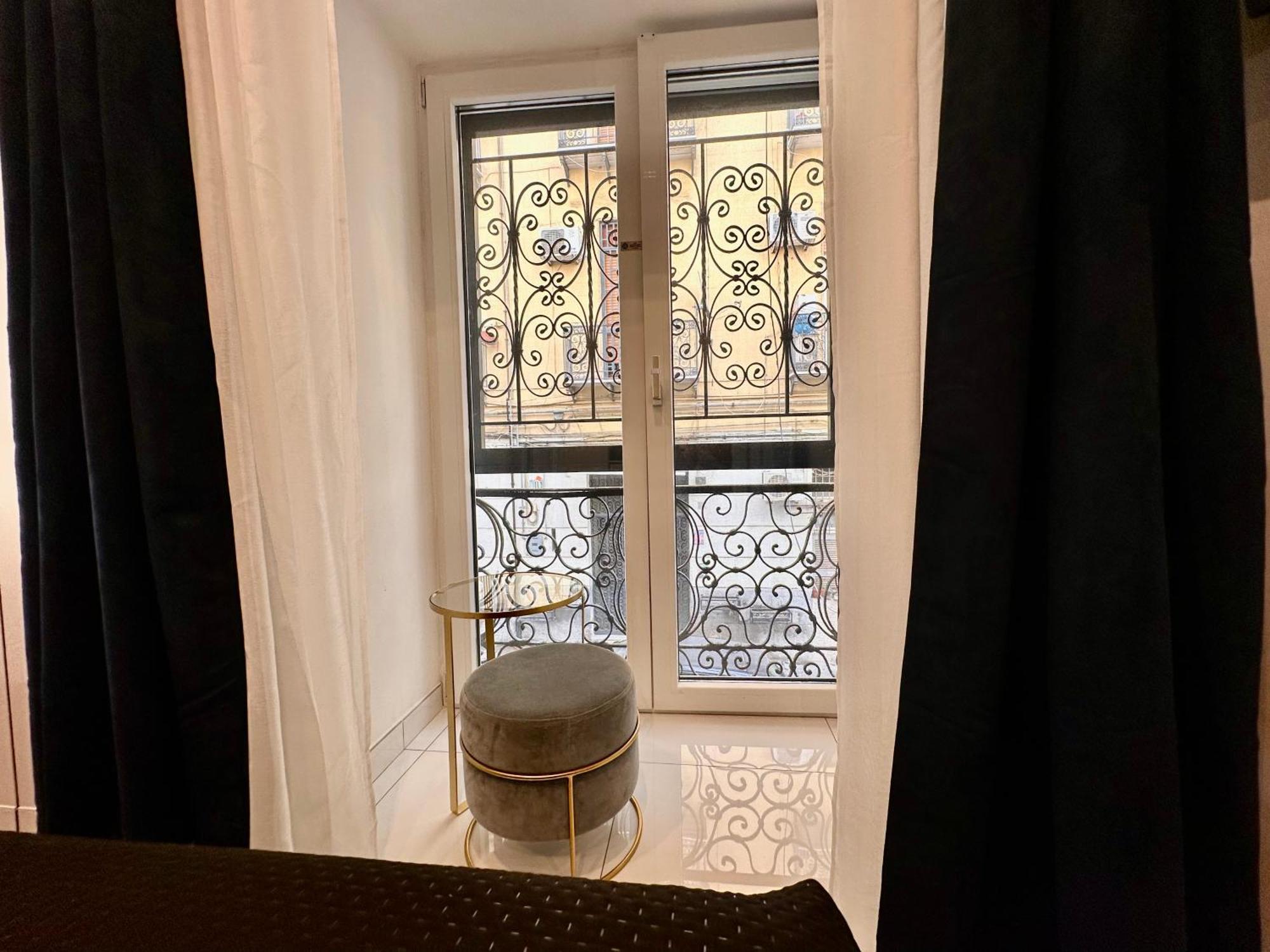 Elegance Rooms Spaccanapoli Exterior foto